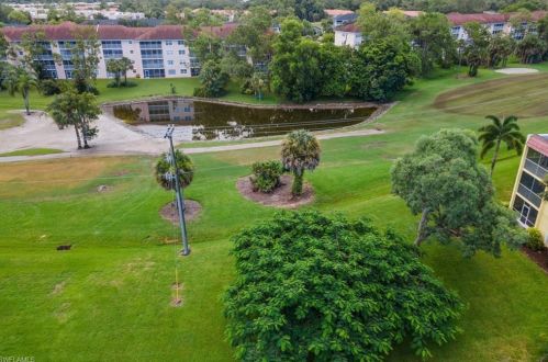 1057 Forest Lakes Dr, Naples FL  34105-2284 exterior