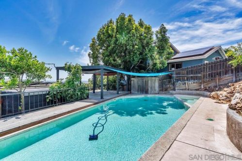 7949 Pasadena Ave, La Mesa CA  91941-7878 exterior