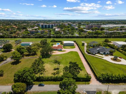 6610 Skyline Dr, Delray Beach, FL 33446-2204