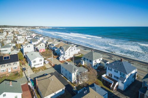 809 Ocean Blvd, Hampton NH  03842-4308 exterior