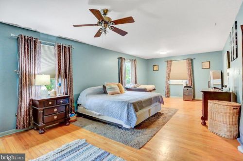 2148 Ritner Hwy, Carlisle PA 17015-9305 exterior