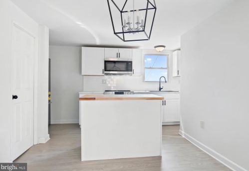 112 3rd St, Harrisburg PA  17113-2209 exterior