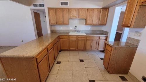 4410 31st St, Tucson, AZ 85711-6316