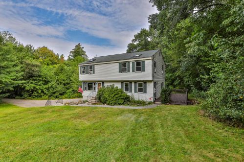 12 Al St, Derry NH 03038-5268 exterior