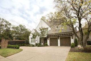 360 Woodmere Ln, Memphis, TN 38117-3646