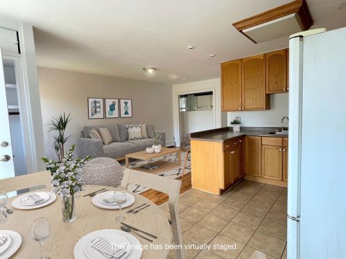 321 Beach 91st St, Far Rockaway, NY 11693-1425
