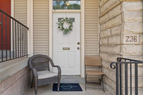 236 Dinwiddie St, Pittsburgh, PA 15219-3336