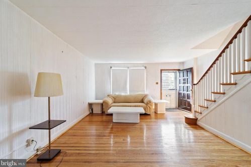 3207 Friendship St, Philadelphia PA 19149-1621 exterior