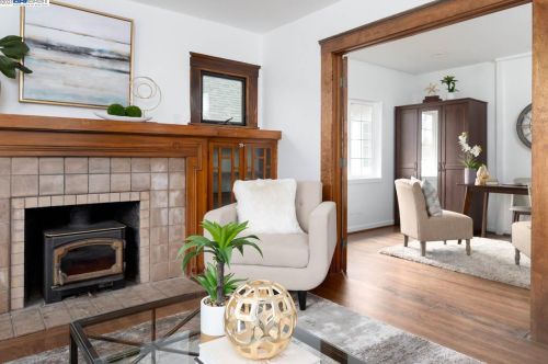 5137 Fairfax Ave, Oakland CA  94601-5410 exterior