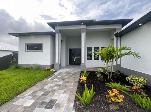 3530 21st St, Cape Coral, FL 33993-3614
