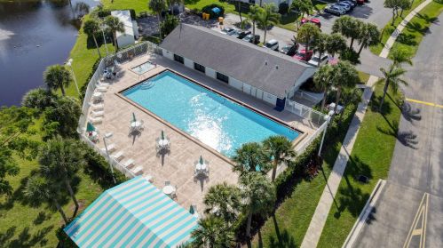 3714 Savoy Ln, West Palm Beach, FL 33417-3204
