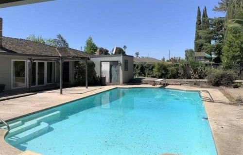 909 Tehama Dr, Lodi CA  95242-9553 exterior