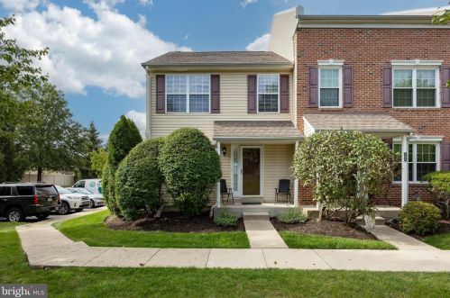 106 Runnymede Ct, Harleysville, PA 19438-3618
