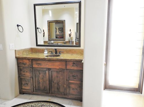 7621 Dixileta Dr, Scottsdale AZ exterior