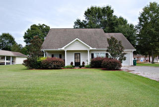 39360 Lees Landing Rd, Ponchatoula, LA 70454-5922
