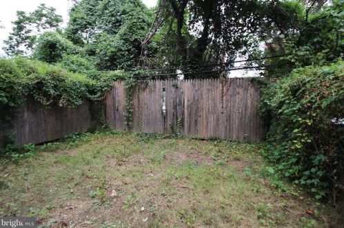 5121 Hazel Ave, Philadelphia PA 19143-1512 exterior