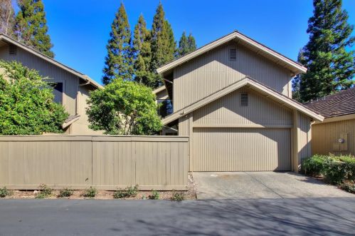 2021 Discovery Village Ln, Rancho Cordova CA  95670-3065 exterior