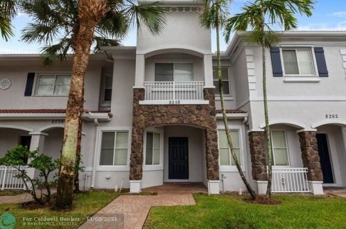 8258 27th St, Hollywood, FL 33025-2997