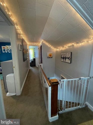 142 Market St, Mount Joy PA  17552-1306 exterior