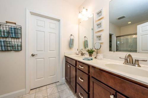 36 Southport Dr, Mashpee MA 02649-2860 exterior