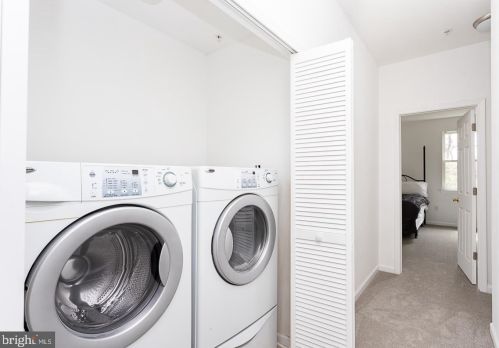 313 William Taft Ave, Downingtown PA  19335-3097 exterior