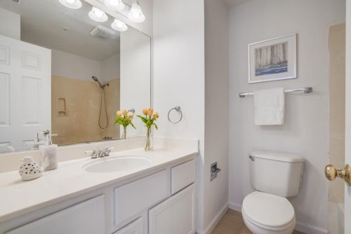 1063 Schwerin St, Daly City CA  94014-1622 exterior