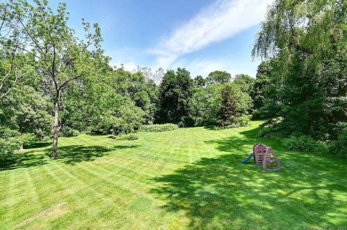 107 Hopewell Rd, South Glastonbury, CT 06073-2308