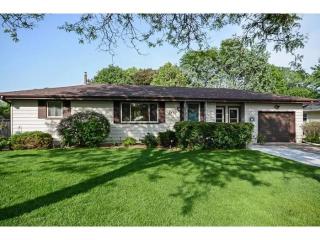 5457 Horizon Dr, Minneapolis, MN 55421-1156