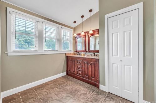 44 Highland Ave, Walden NY  12586-1428 exterior