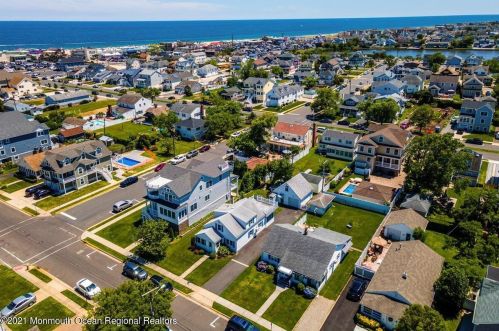102 Niblick St, Point Pleasant Beach NJ  08742-3114 exterior