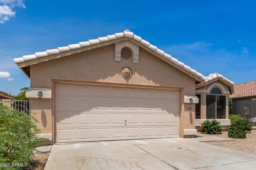 480 Cantebria Dr, Gilbert, AZ 85296-3512