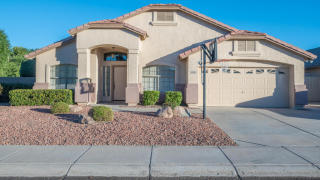 6526 Behrend Dr, Glendale, AZ 85308-7011