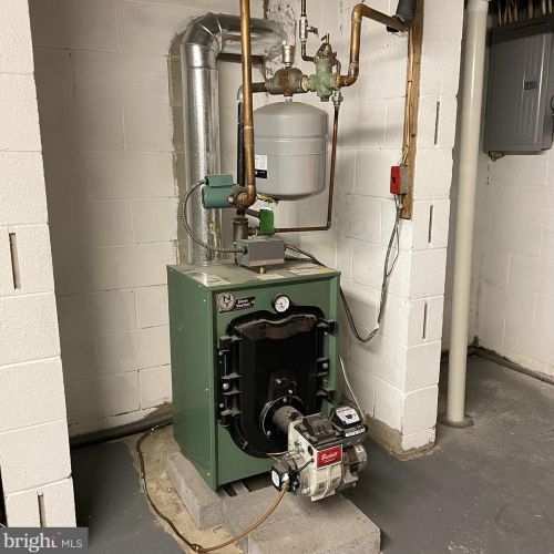 206 Walnut Ridge Est, Pottstown PA  19464-3059 exterior