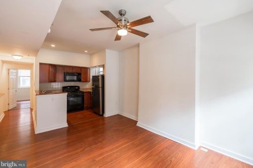 1431 Lombard St, Philadelphia, PA 19146-1650
