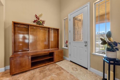 9954 Penion Ct, Elk Grove, CA 95757-6286