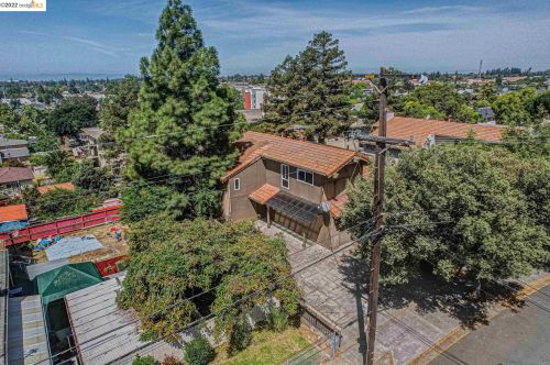 25739 Spring Dr, Hayward CA 94542-1927 exterior