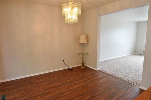 736 Sara Ln, Verona PA  15147-2637 exterior