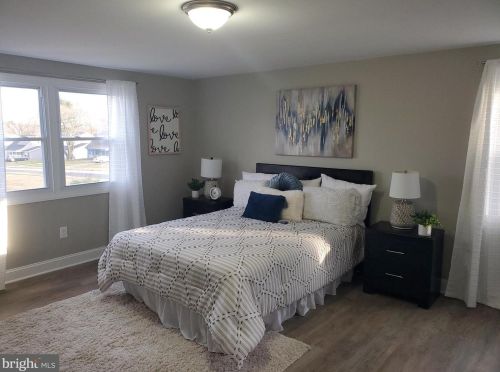 15 Holyoke Ln, Willingboro NJ  08046-1742 exterior