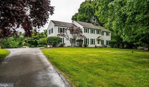 158 Beverly Dr, Kennett Sq, PA 19348-1625