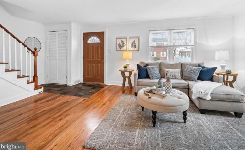 10 Vilone Rd, Wilmington, DE 19805-2002