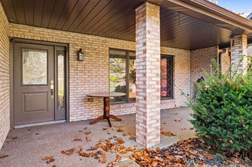 17 Brookside Dr, Mc Donald PA  15057-4401 exterior