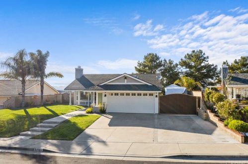 27721 Walker Ct, Santa Clarita, CA 91350-3631