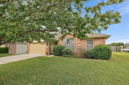 107 Pauley Dr, Monadale, TX 78634-5051