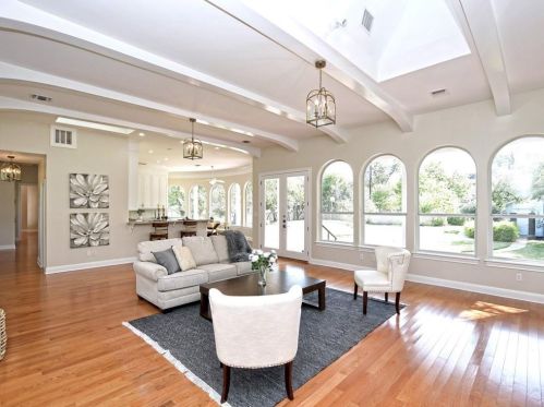 308 University Ave, Georgetown TX 78626-6141 exterior