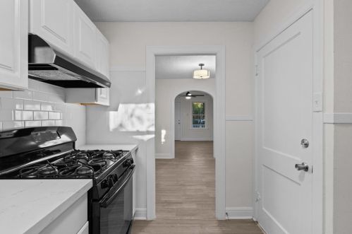 1805 54 St, Galveston TX 77551-5122 exterior