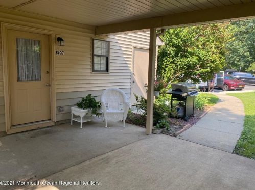 1507 Jasmine Ct, Jackson Twp, NJ 08527-4148