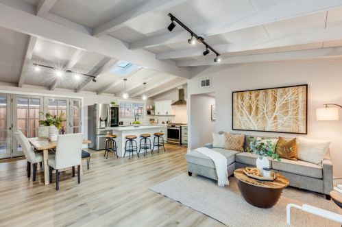 774 Lakewood Dr, Sunnyvale CA  94089-2505 exterior