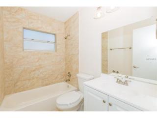 2391 Avenue D, Winter Haven FL  33880-2550 exterior