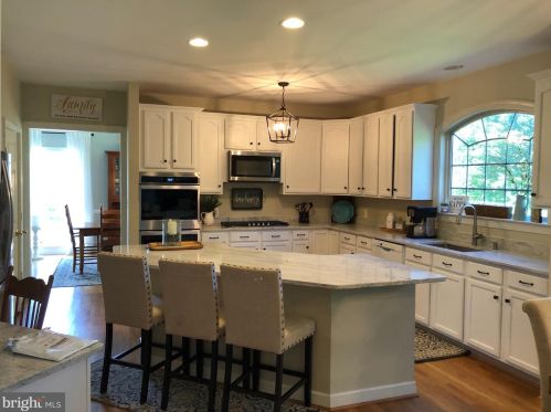 38443 Morrisonville Rd, Lovettsville VA  20180-3103 exterior