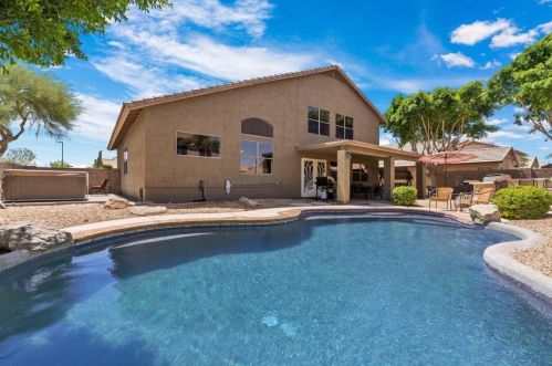 1394 Toledo St, Gilbert AZ  85295-5505 exterior